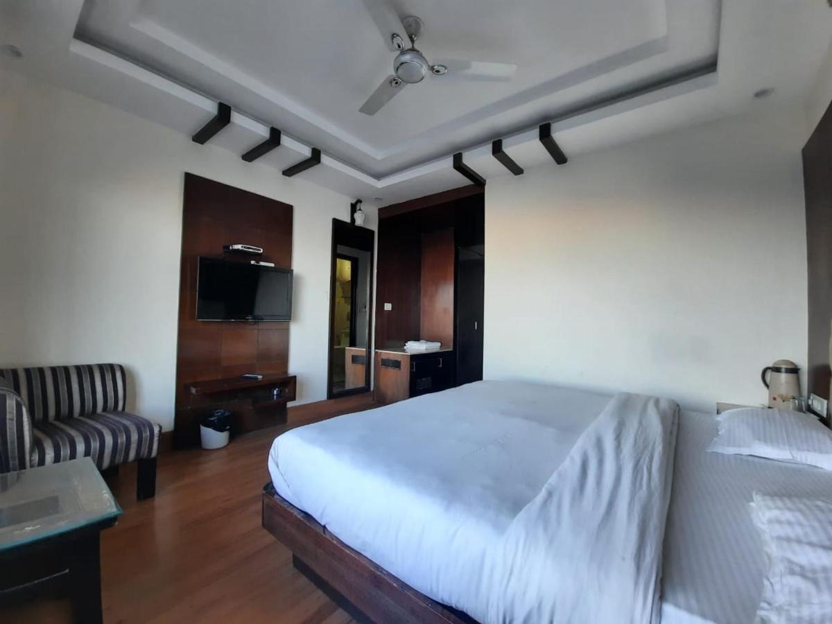 Hotel Basera ムスーリー エクステリア 写真