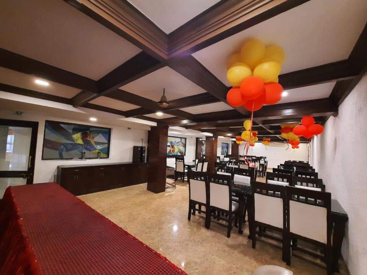 Hotel Basera ムスーリー エクステリア 写真